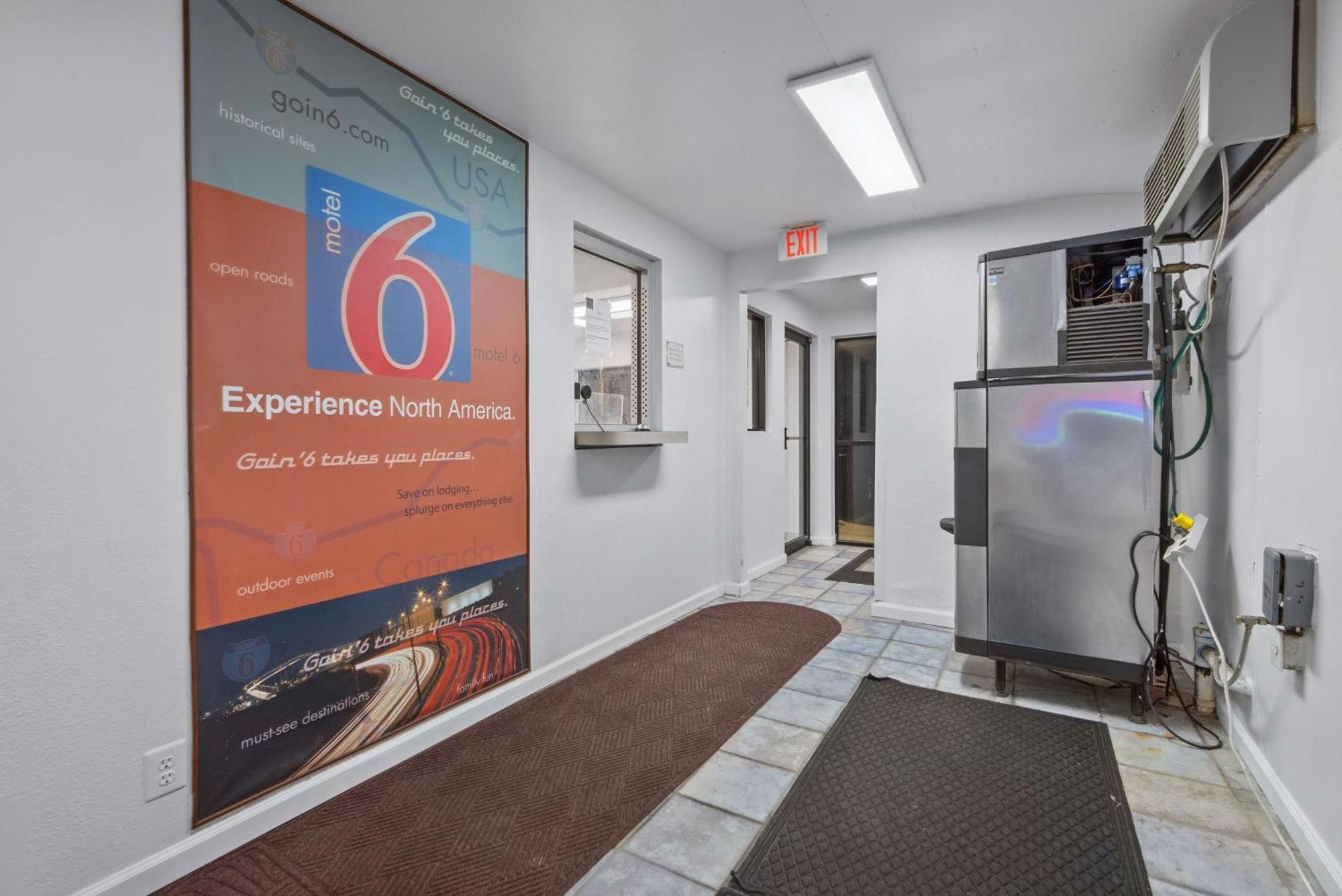 Motel 6-Normal, Il - Bloomington Area Exterior photo